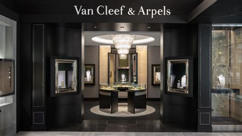 van cleef montreal birks.